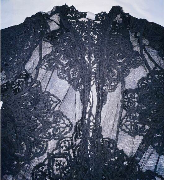 Black Lace Kimono - Women's Size L-XL - Pretty for Cover-Up or For Layering - Picture 3 of 8